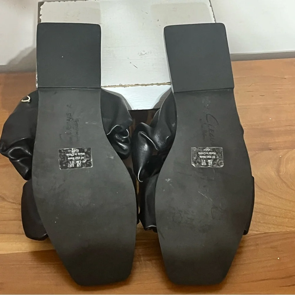 Circus by Sam Edelman Iggy Black Ruched Double Strap Square Toe Sandals 7.5‎